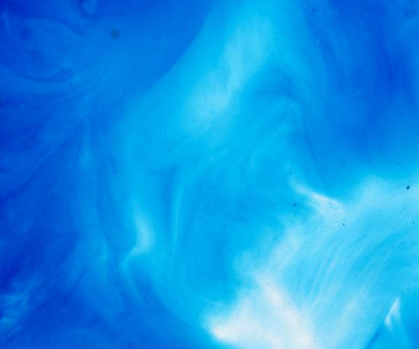 Abstract image representing smooth airflow and breathing.